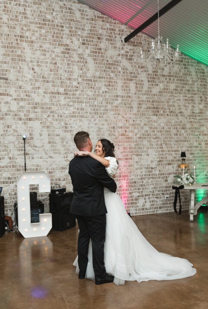 Couple first dance at wedding venue in Jasper Alabama